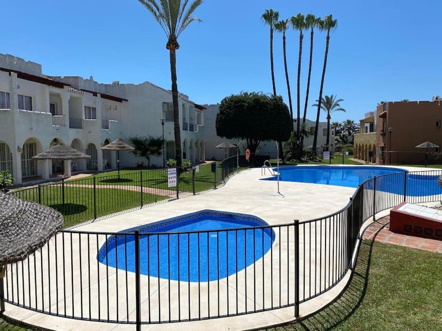 Apartamentos Rio Marinas 15 Playazo Beach Nerja Esterno foto