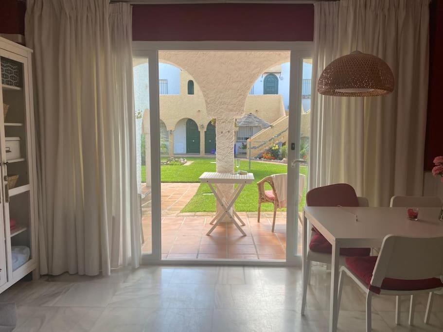 Apartamentos Rio Marinas 15 Playazo Beach Nerja Esterno foto